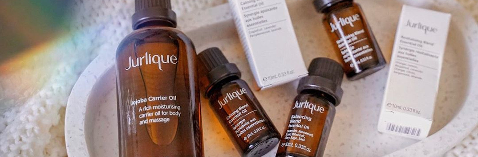 FIVE REASONS TO USE A BODY OIL