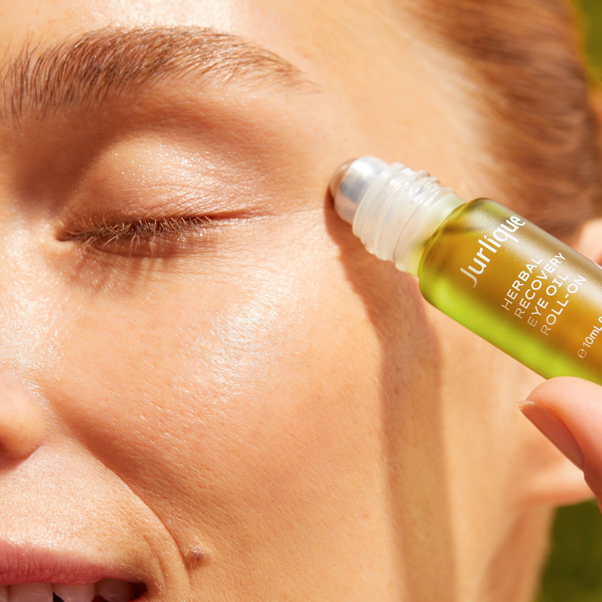 Herbal Recovery Eye Roll-On