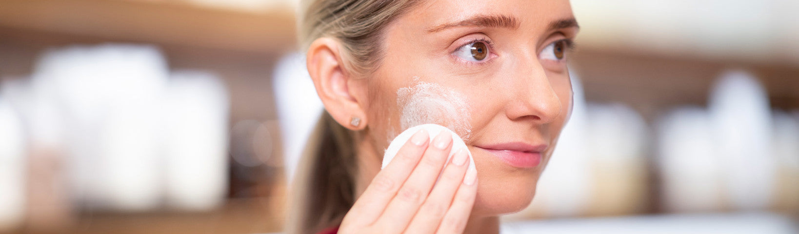 IS YOUR CLEANSER CAUSING YOUR BREAKOUTS?